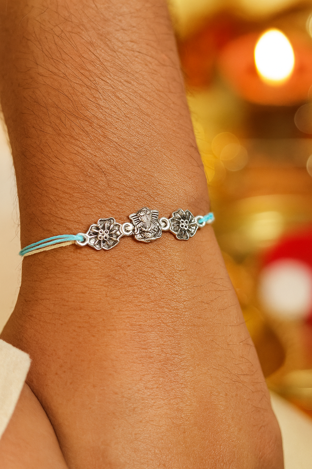 VINAYAK BANDHAN PURE SILVER RAKHI