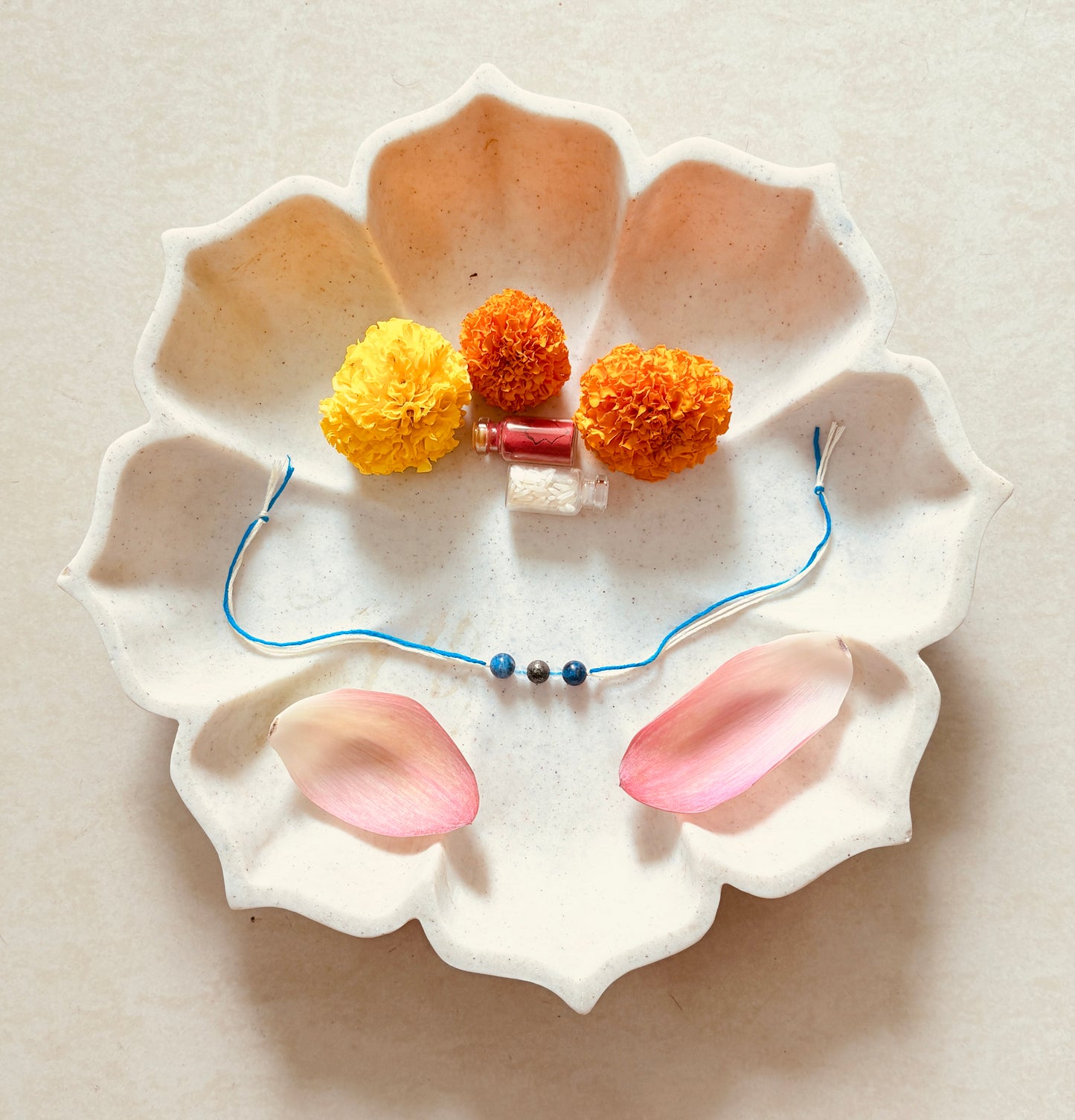 DIVYASHRINGA GEMSTONE RAKHI