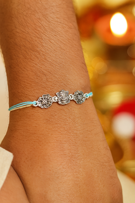 VINAYAK BANDHAN PURE SILVER RAKHI