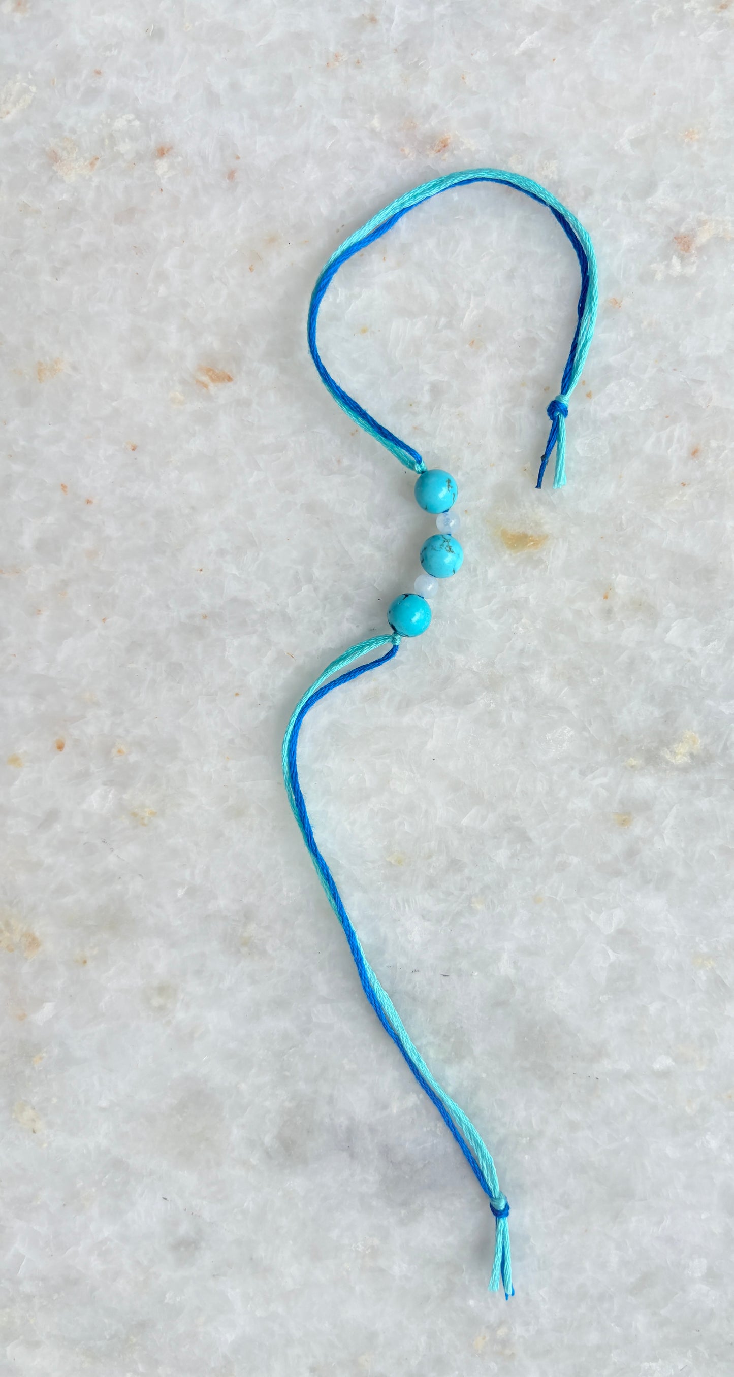 NEEL SHWET BANDH GEMSTONE RAKHI